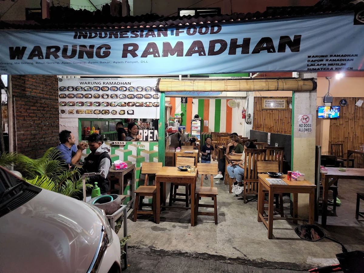 Warung Ramadhan halal Indonesian buffet in Tibubeneng